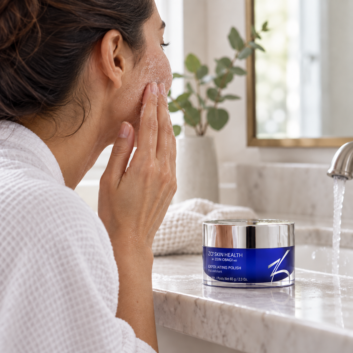Exfoliating Polish - En Ansiktsskrubb fra Zo Skin Health